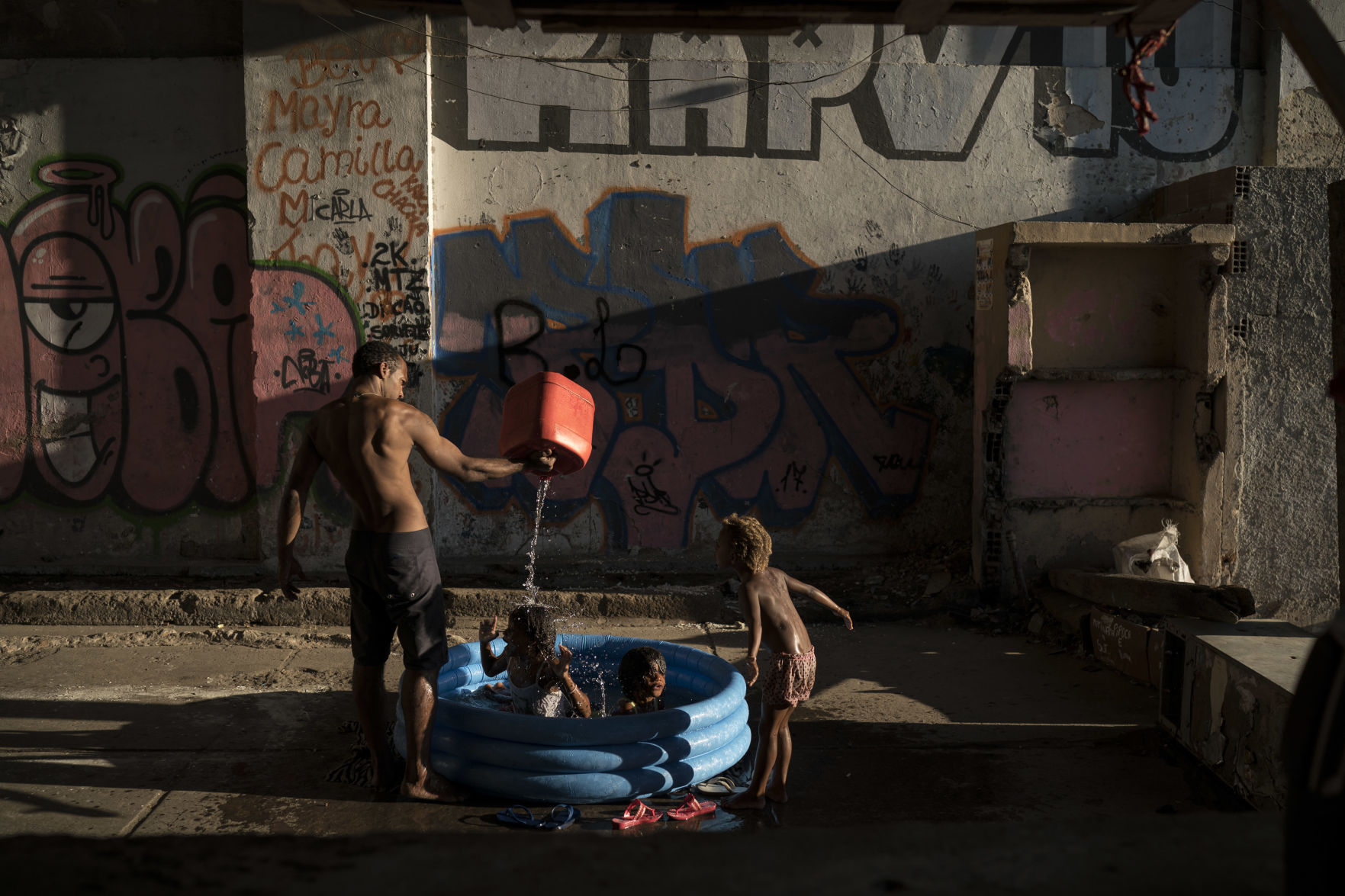 Brazil Returning to Poverty Photo Gallery